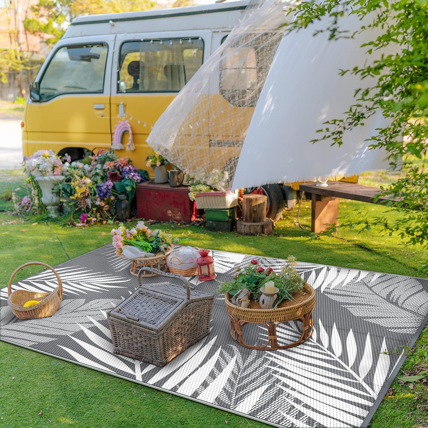GENIMO Outdoor Rug 5' x 8' Waterproof for Patios Clearance, Reversible Plastic Straw Camping Carpet, Large Area Rugs Mats for RV, Picnic, Backyard, Deck, Balcony, Porch, Beach, Grey&White